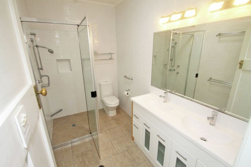 Photo - 44 Adelaide Street, South Gladstone QLD 4680 - Image 10