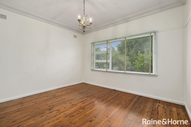 Photo - 44 Alexander Street, Smithfield NSW 2164 - Image 4