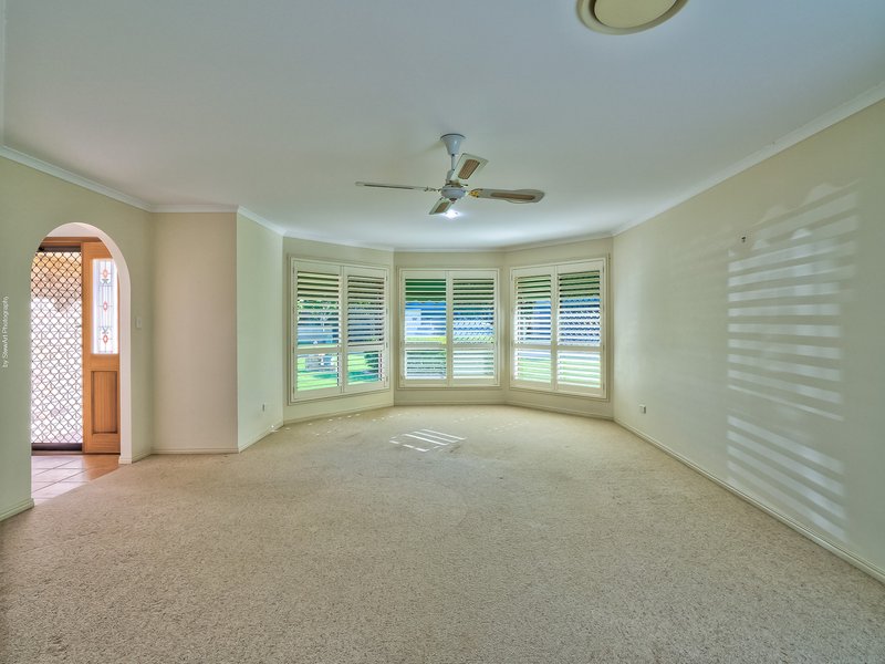 Photo - 44 Alexander Street, Urangan QLD 4655 - Image 5