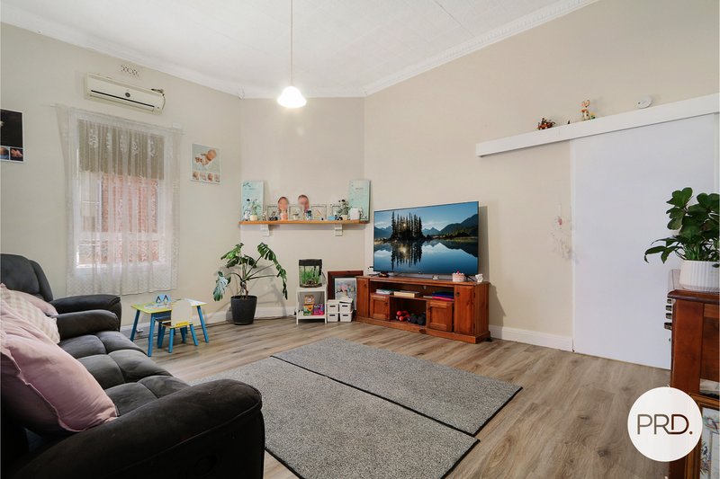Photo - 44 Allan Street, Henty NSW 2658 - Image 5