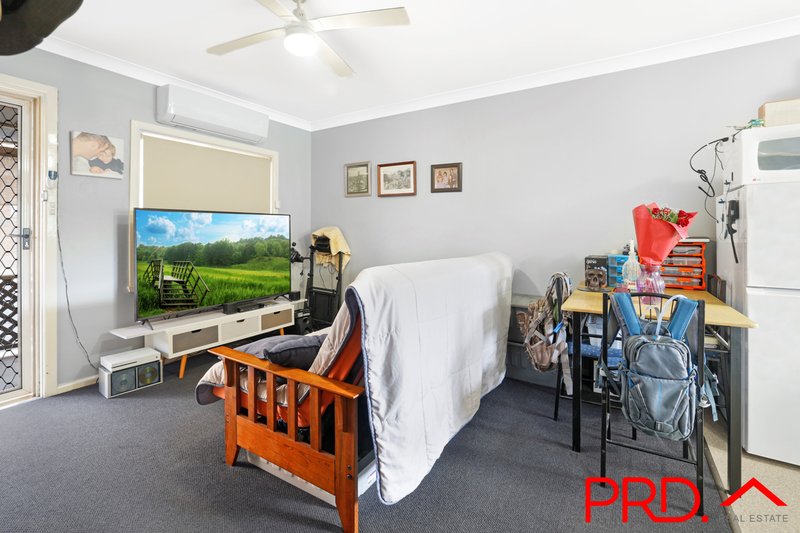 Photo - 4/4 Anne Street, Tamworth NSW 2340 - Image 3