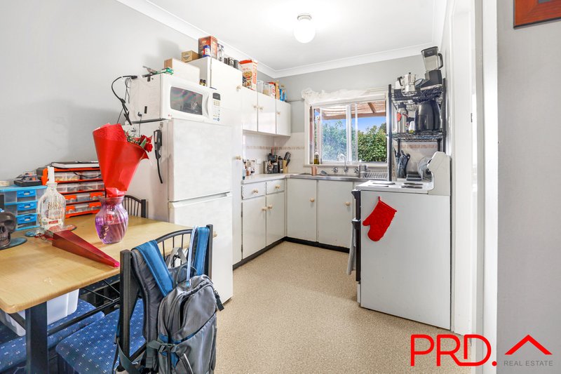 Photo - 4/4 Anne Street, Tamworth NSW 2340 - Image 4