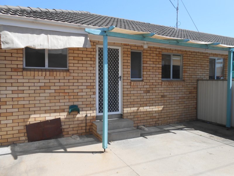 Photo - 4/4 Anne Street, Tamworth NSW 2340 - Image 3