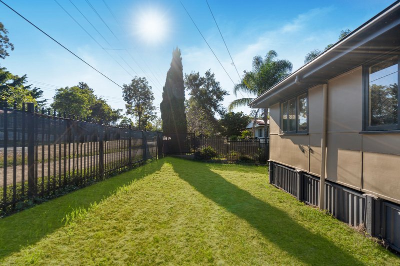 Photo - 44 Aspinall Street, Leichhardt QLD 4305 - Image 2