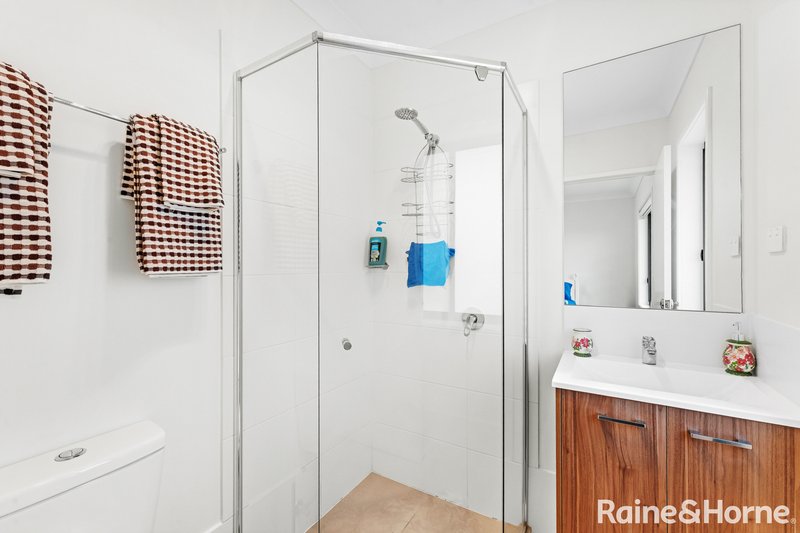 Photo - 44 Aston Martin Drive, Goulburn NSW 2580 - Image 9