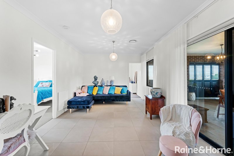 Photo - 44 Aston Martin Drive, Goulburn NSW 2580 - Image 15
