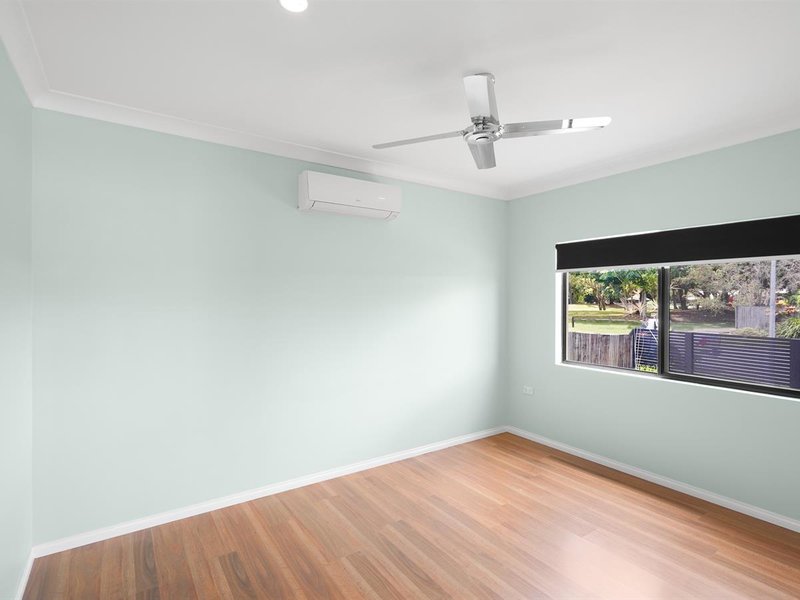 Photo - 44 Bathurst Drive, Bentley Park QLD 4869 - Image 11