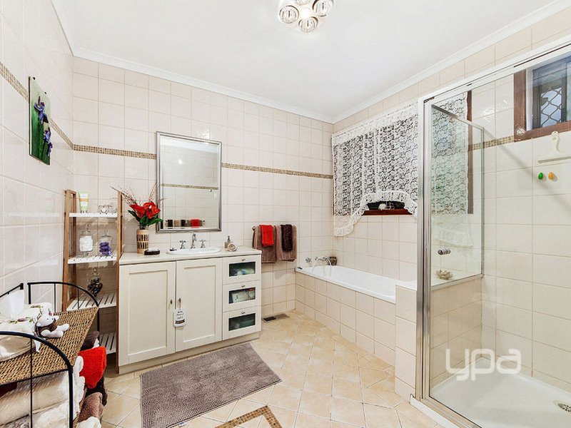 Photo - 44 Biggs Street, St Albans VIC 3021 - Image 9