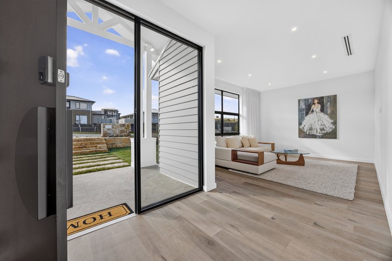Photo - 44 Birchfield Drive, Bungendore NSW 2621 - Image 4