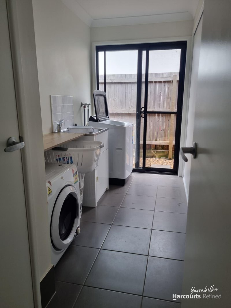 Photo - 44 Biron Street, Yarrabilba QLD 4207 - Image 9