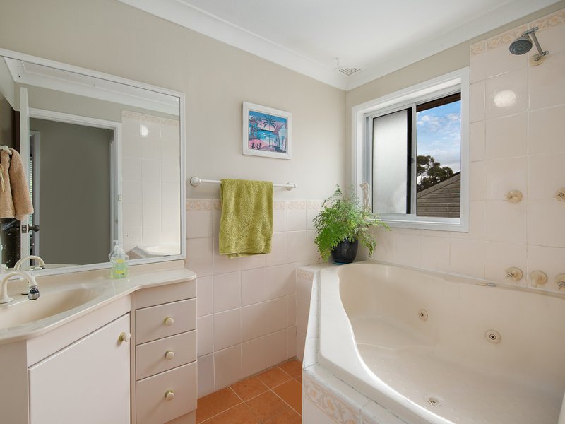 Photo - 44 Brisbane Street, Noraville NSW 2263 - Image 8