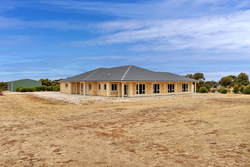 Photo - 44 Burts Road, Dutton SA 5356 - Image 2