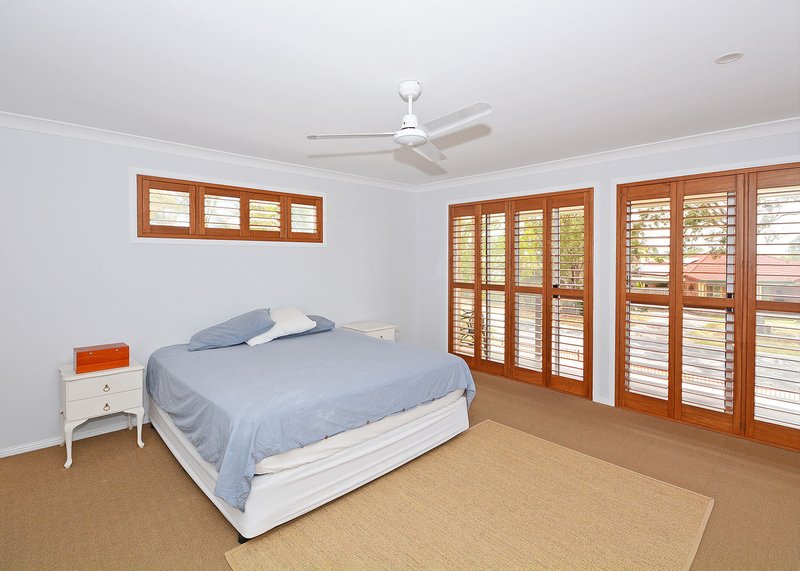 Photo - 44 Cassandra Crescent, Urangan QLD 4655 - Image 11