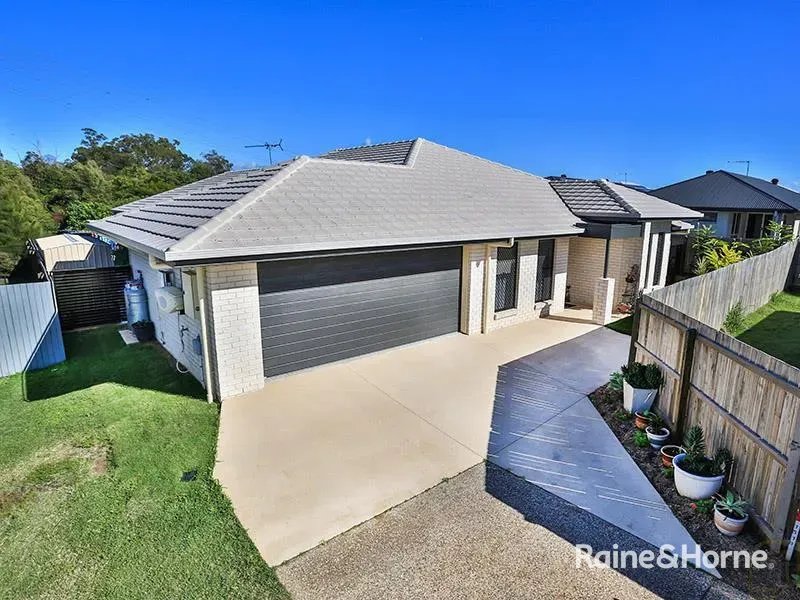 Photo - 44 Centenary Court, Warner QLD 4500 - Image 1
