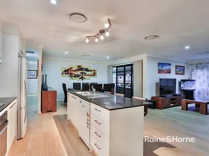 Photo - 44 Centenary Court, Warner QLD 4500 - Image 3
