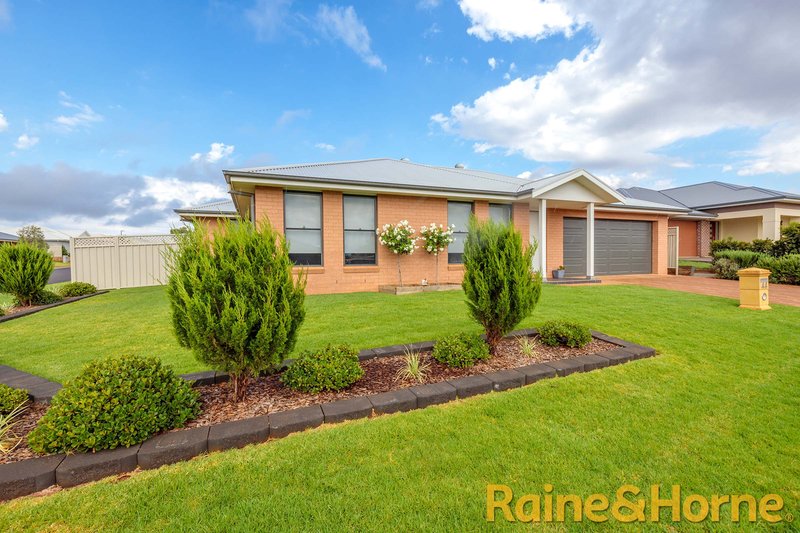 44 Champagne Drive, Dubbo NSW 2830