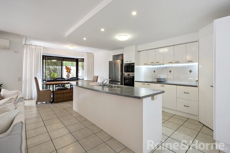 Photo - 44 Chilton Crescent, North Lakes QLD 4509 - Image 7