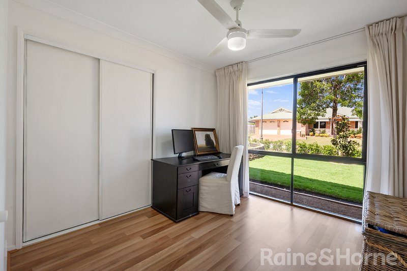 Photo - 44 Chilton Crescent, North Lakes QLD 4509 - Image 12