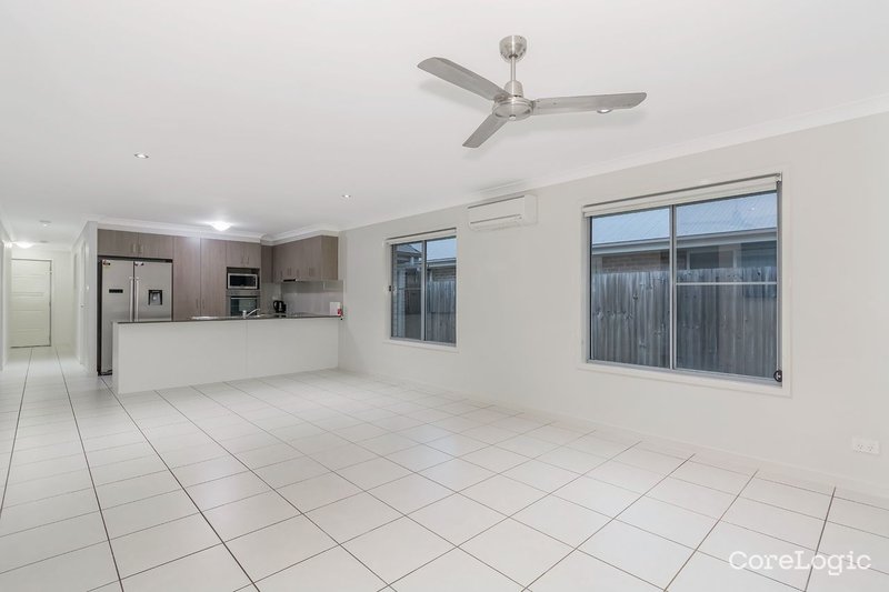 Photo - 44 Cirrus Way, Coomera QLD 4209 - Image 13