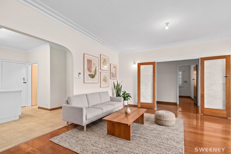 Photo - 44 Civic Parade, Seaholme VIC 3018 - Image 4