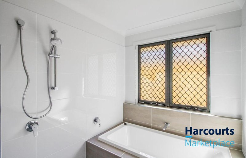 Photo - 44 Classical Circuit, Ripley QLD 4306 - Image 12
