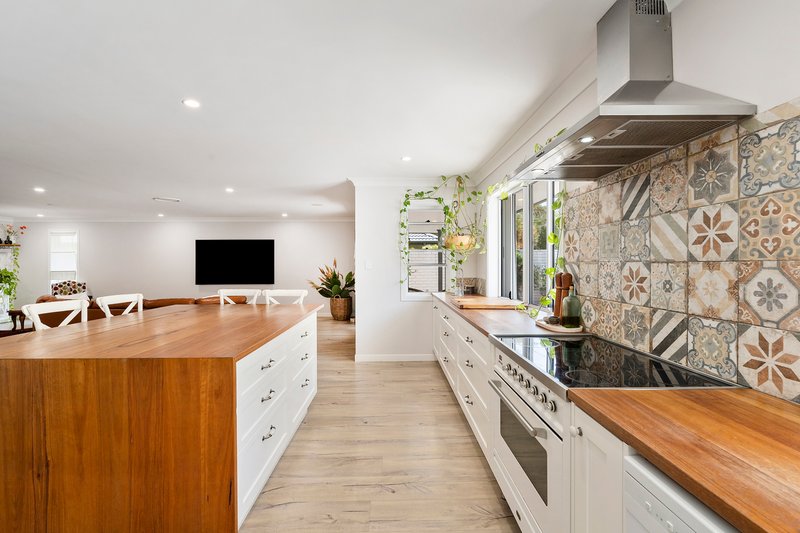Photo - 44 Coronation Avenue, Pottsville NSW 2489 - Image 10