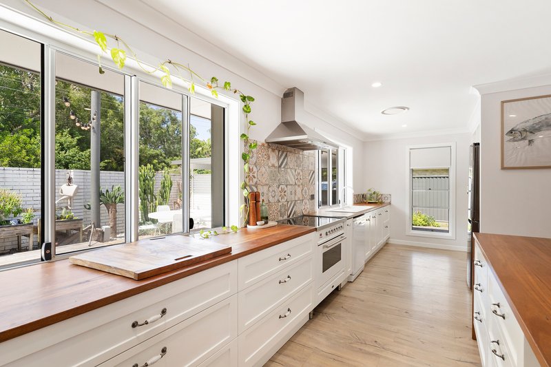 Photo - 44 Coronation Avenue, Pottsville NSW 2489 - Image 11