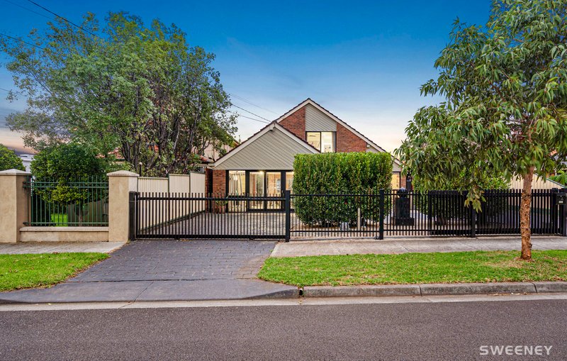Photo - 44 Crellin Avenue South, Altona Meadows VIC 3028 - Image 2