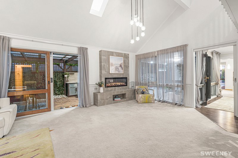 Photo - 44 Crellin Avenue South, Altona Meadows VIC 3028 - Image 7