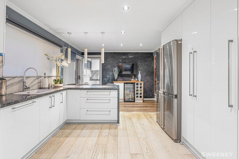 Photo - 44 Crellin Avenue South, Altona Meadows VIC 3028 - Image 9