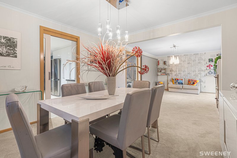 Photo - 44 Crellin Avenue South, Altona Meadows VIC 3028 - Image 11