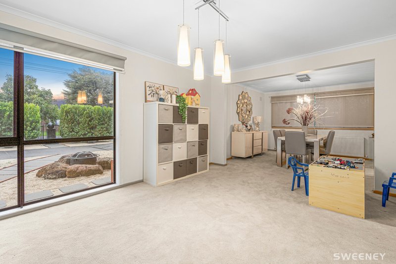 Photo - 44 Crellin Avenue South, Altona Meadows VIC 3028 - Image 12