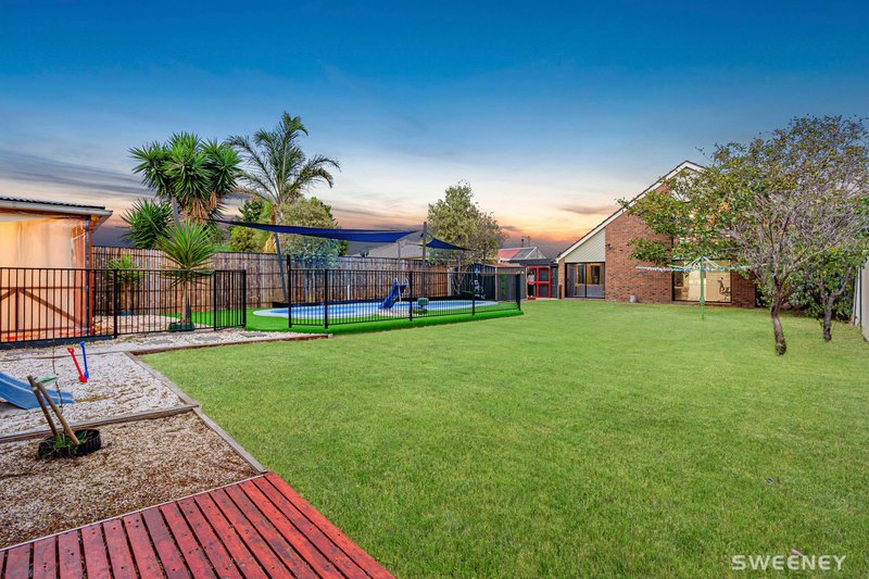 Photo - 44 Crellin Avenue South, Altona Meadows VIC 3028 - Image 25