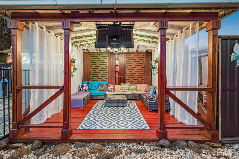 Photo - 44 Crellin Avenue South, Altona Meadows VIC 3028 - Image 27