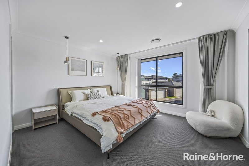 Photo - 44 Cunningham Crescent, Bardia NSW 2565 - Image 8