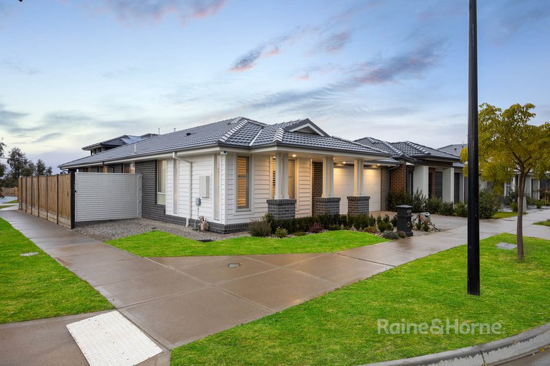 Photo - 44 Daffodil Crescent, Diggers Rest VIC 3427 - Image 2