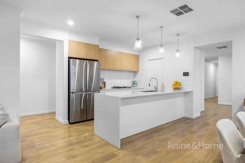 Photo - 44 Daffodil Crescent, Diggers Rest VIC 3427 - Image 4