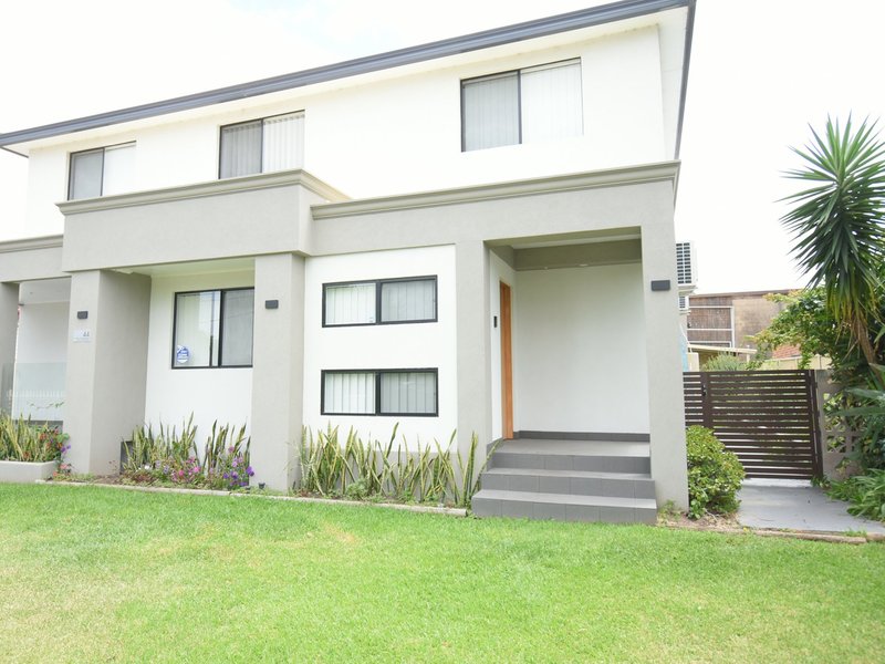Photo - 44 Dan Crescent, Lansvale NSW 2166 - Image 8