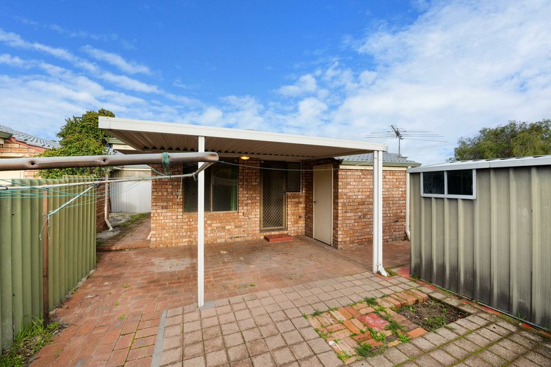 Photo - 44 Dealy Close, Cannington WA 6107 - Image 16