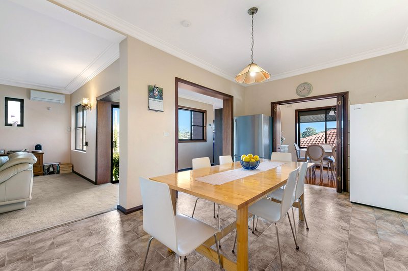 Photo - 44 Denman Road, Georges Hall NSW 2198 - Image 4