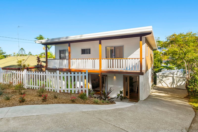 Photo - 44 Dilgara Street, Tugun QLD 4224 - Image 2