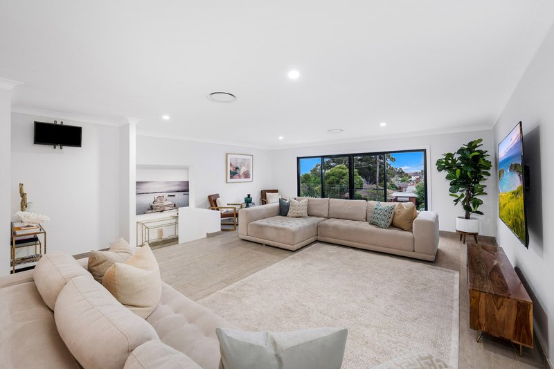 Photo - 44 Donington Avenue, Georges Hall NSW 2198 - Image 2