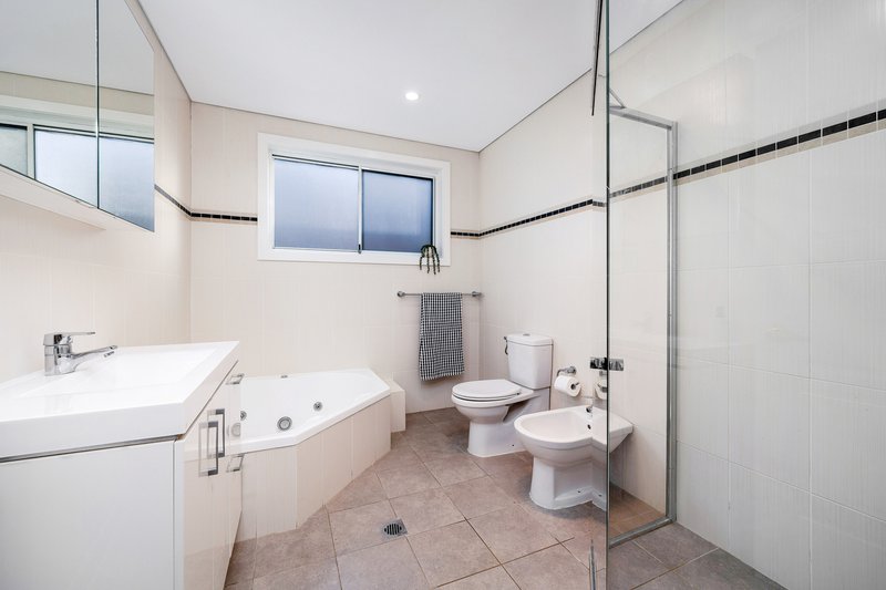 Photo - 44 Donington Avenue, Georges Hall NSW 2198 - Image 7