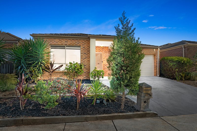 Photo - 44 Donnelly Circuit, South Morang VIC 3752 - Image 1