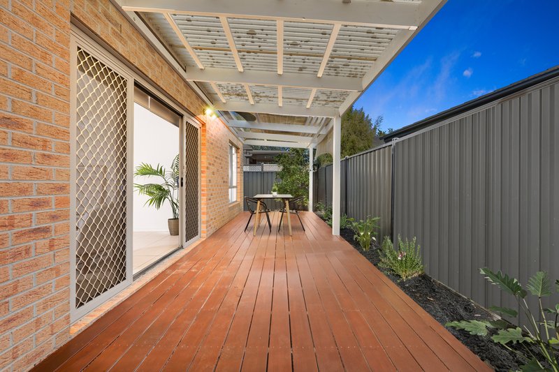 Photo - 44 Donnelly Circuit, South Morang VIC 3752 - Image 14