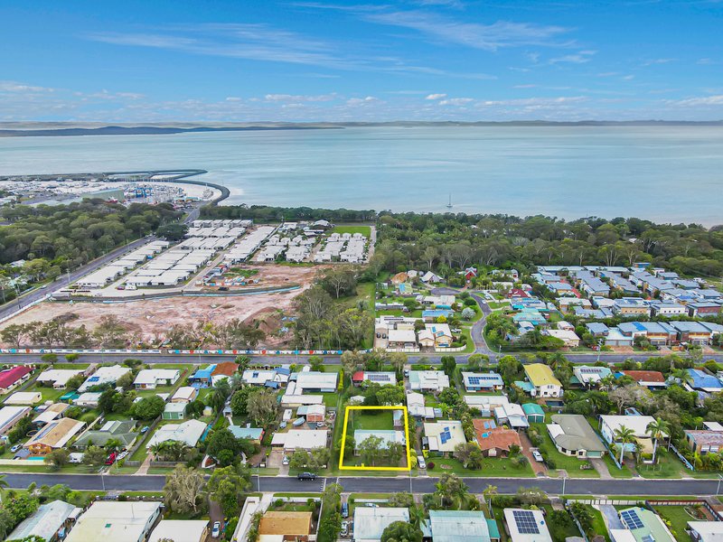 Photo - 44 Drummond Street, Urangan QLD 4655 - Image 14