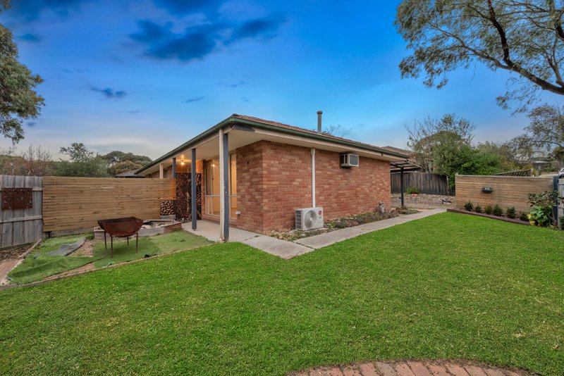 Photo - 44 Duncan Drive, Pakenham VIC 3810 - Image 9