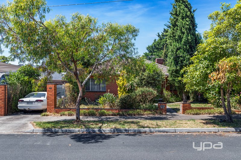 Photo - 44 Eddie Street, St Albans VIC 3021 - Image 2