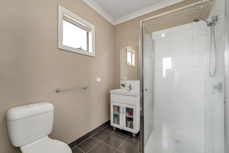 Photo - 44 Egan Close, Werribee VIC 3030 - Image 14