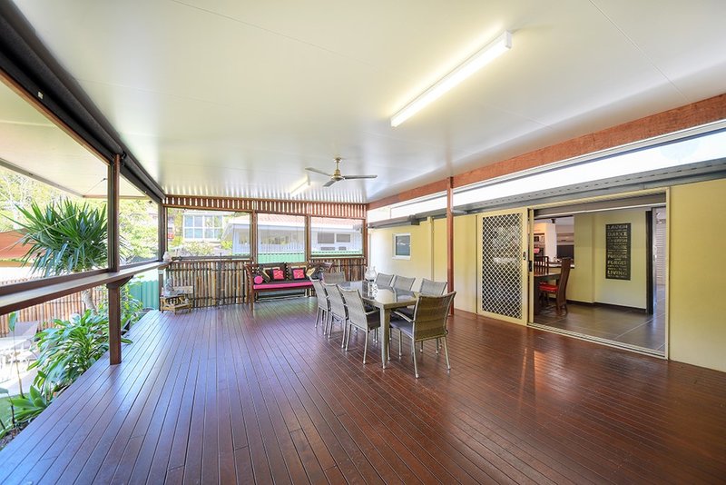 Photo - 44 Elanora Drive, Burleigh Heads QLD 4220 - Image 6